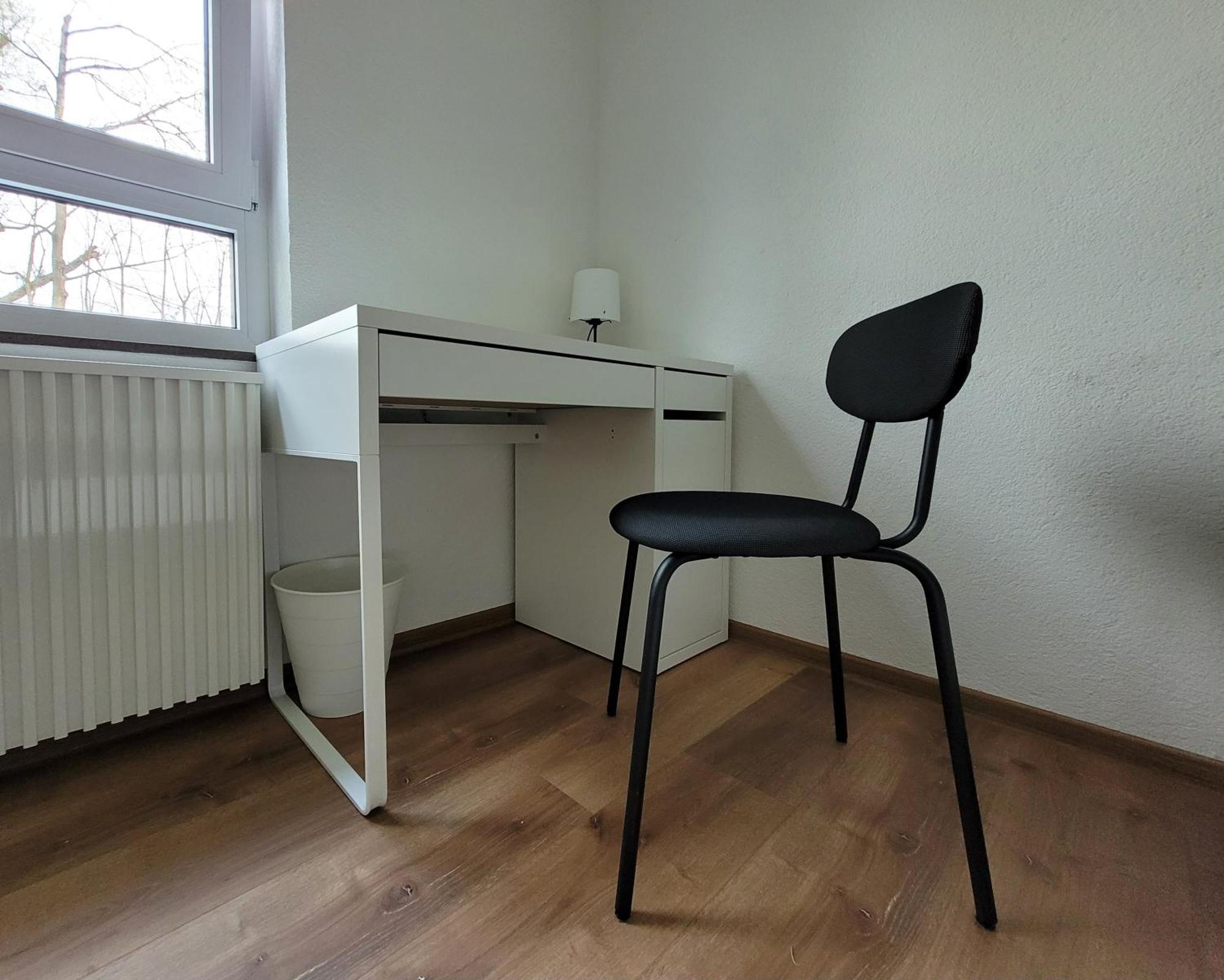 Living Flat, Eine Wohnung Mit Zwei Schlafzimmern Und Balkon Schorndorf  Eksteriør billede