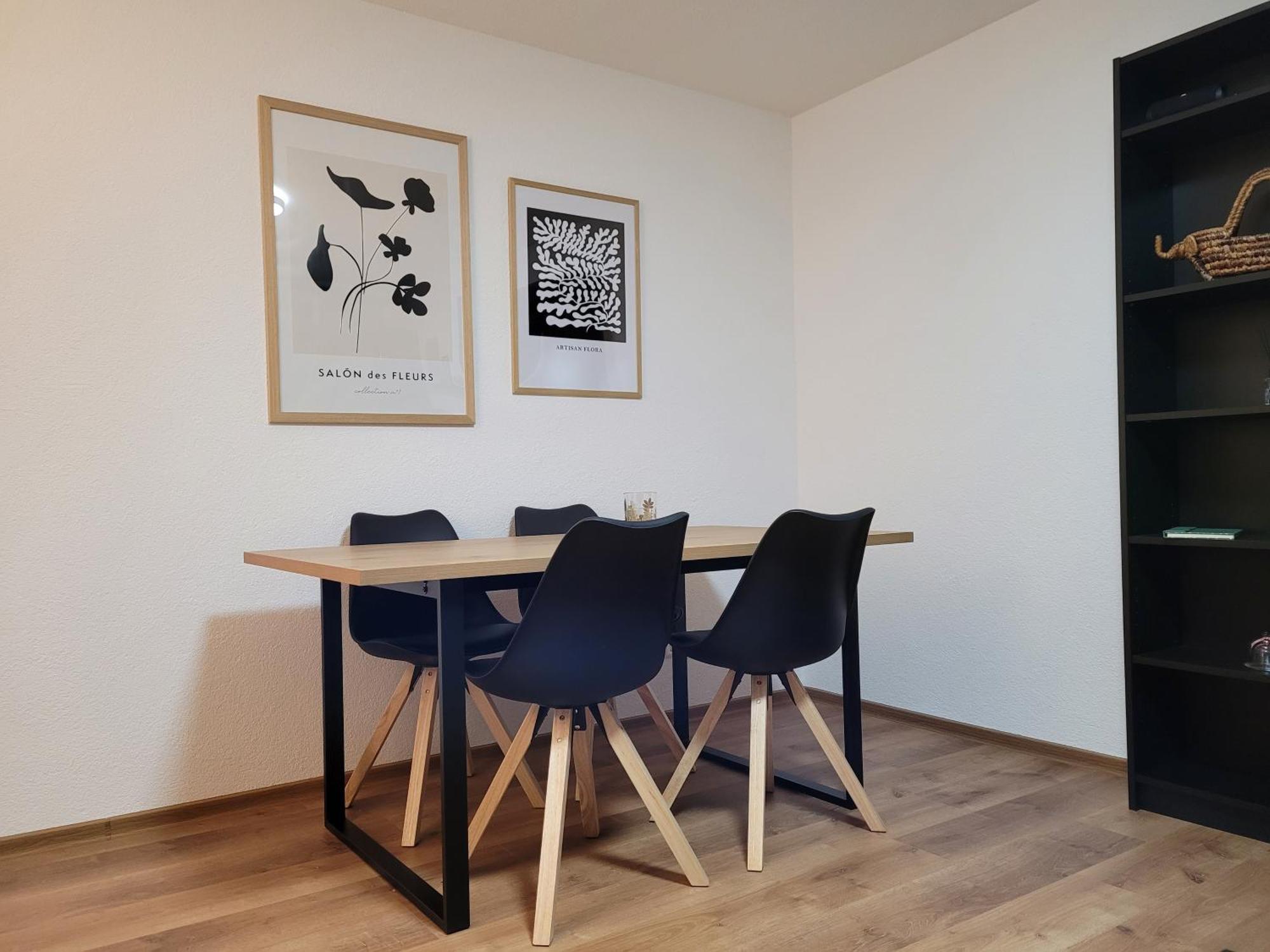 Living Flat, Eine Wohnung Mit Zwei Schlafzimmern Und Balkon Schorndorf  Eksteriør billede